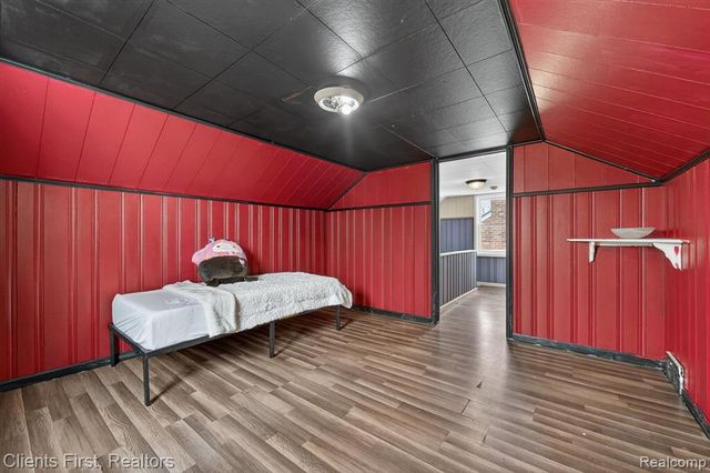 13498 Callender Street, Southgate, MI 48195