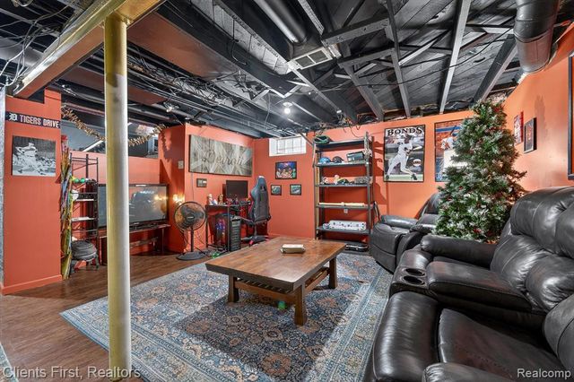 13498 Callender Street, Southgate, MI 48195