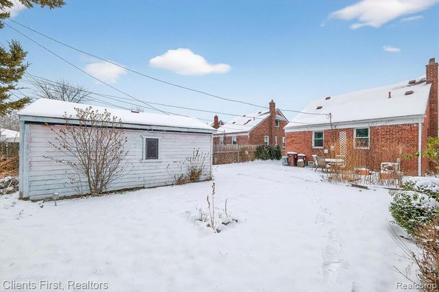 13498 Callender Street, Southgate, MI 48195