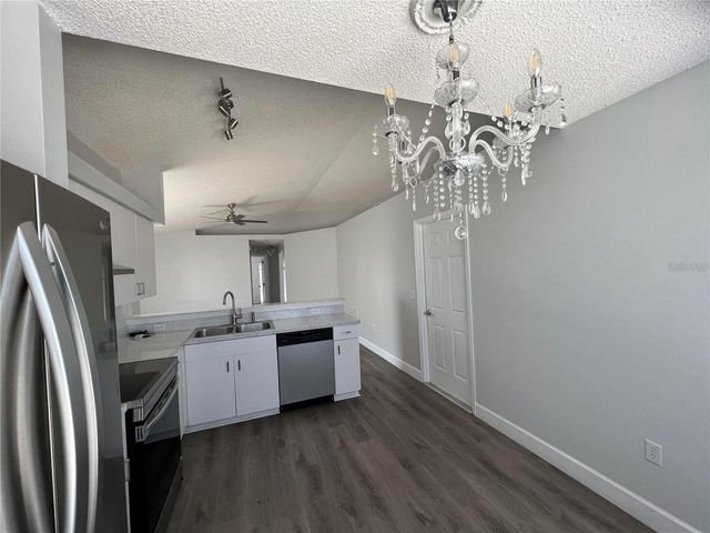 1081 VISTA PALMA WAY, Orlando, FL 32825