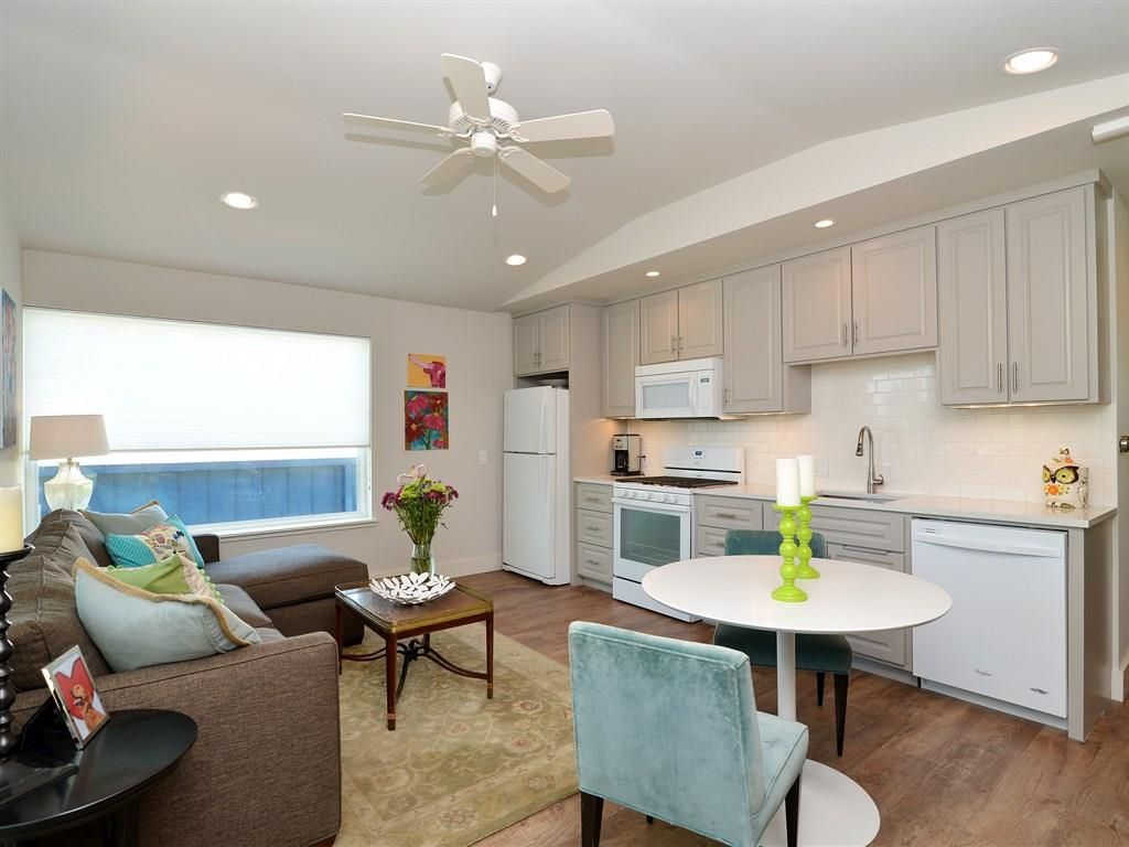 7814 Mullen DR B, Austin, TX 78757