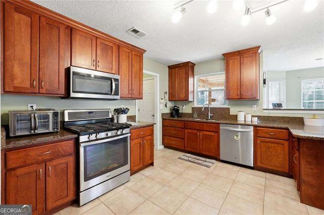 140 Bermuda Court, Dallas, GA 30157