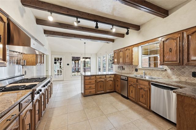 1371 Holland Hill, Southlake, TX 76092