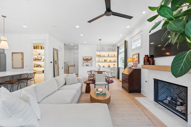 452 Annex Avenue, Nashville, TN 37209