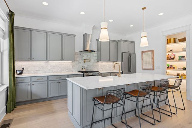 452 Annex Avenue, Nashville, TN 37209