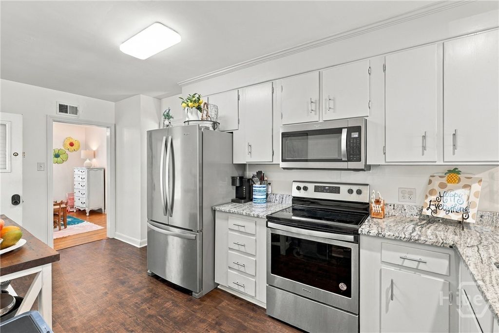 Image 16 of property listing at 1934 Brogdon Street, Savannah, GA 31406