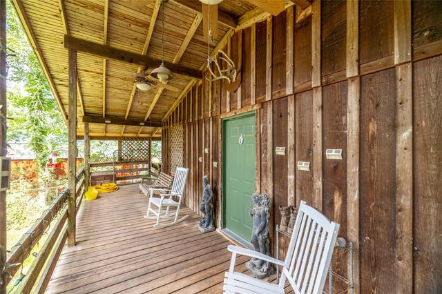 25210 Hemlock Lane, Cleveland, TX 77328