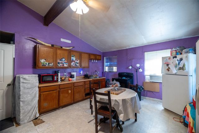 25210 Hemlock Lane, Cleveland, TX 77328
