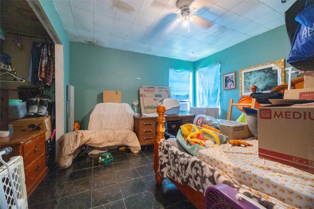 25210 Hemlock Lane, Cleveland, TX 77328