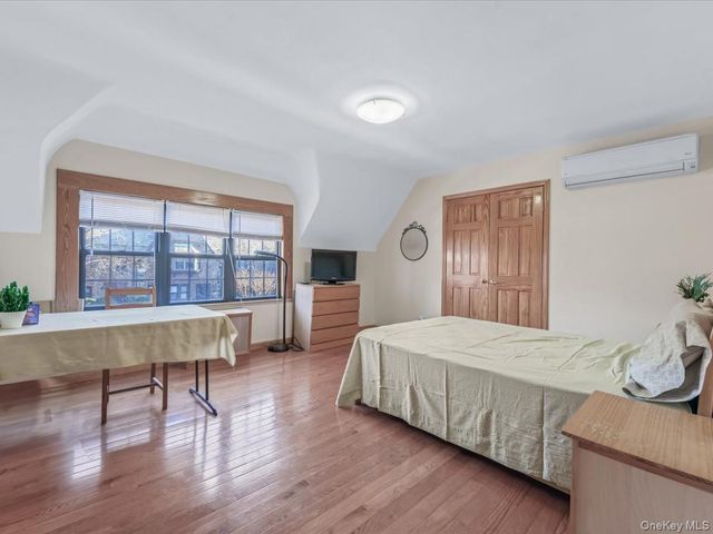 11109 75th Road, Forest Hills, NY 11375