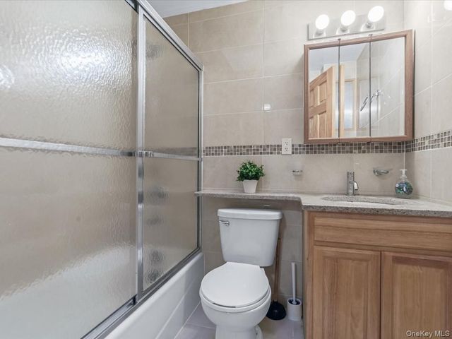 11109 75th Road, Forest Hills, NY 11375