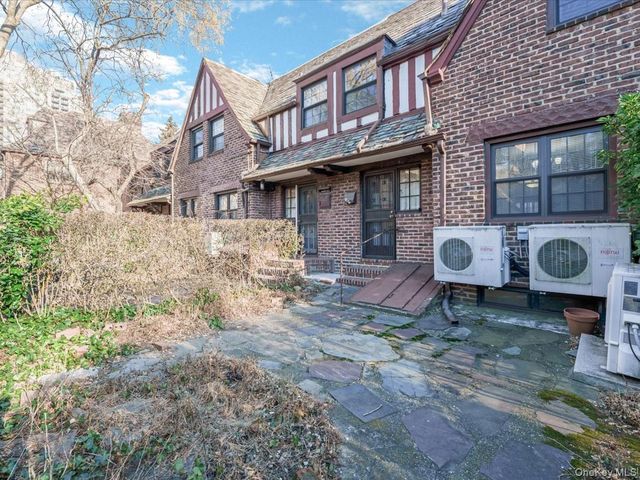 11109 75th Road, Forest Hills, NY 11375