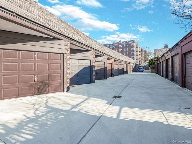 11109 75th Road, Forest Hills, NY 11375