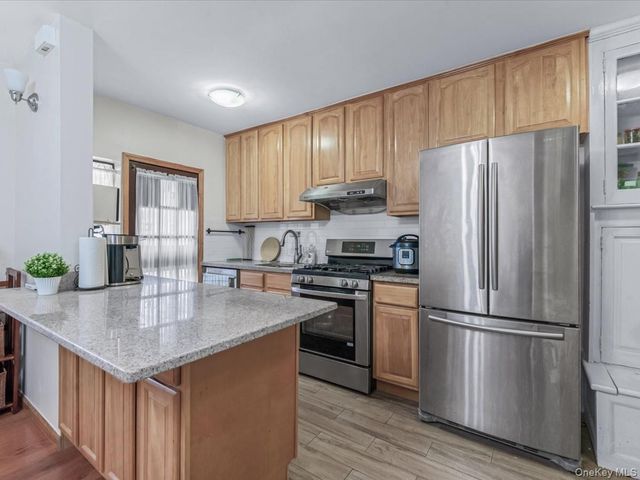 11109 75th Road, Forest Hills, NY 11375