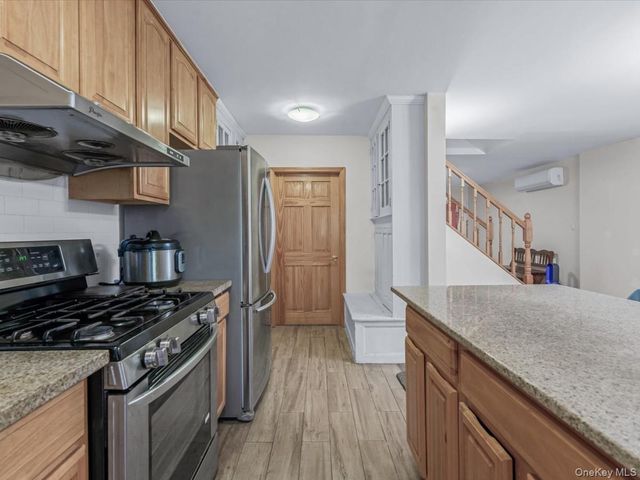 11109 75th Road, Forest Hills, NY 11375