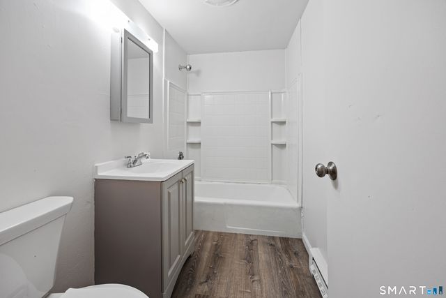 9 Maple Avenue B, Canton, CT 06019