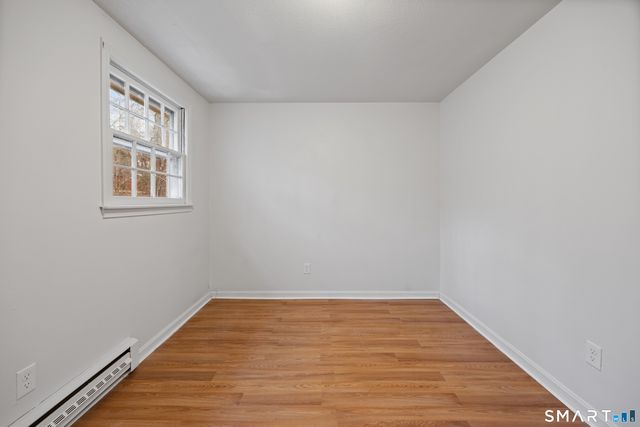 9 Maple Avenue B, Canton, CT 06019