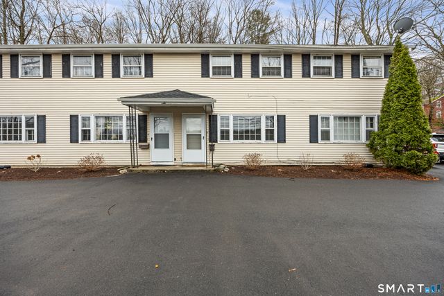 9 Maple Avenue B, Canton, CT 06019