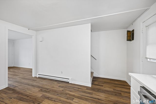 9 Maple Avenue B, Canton, CT 06019