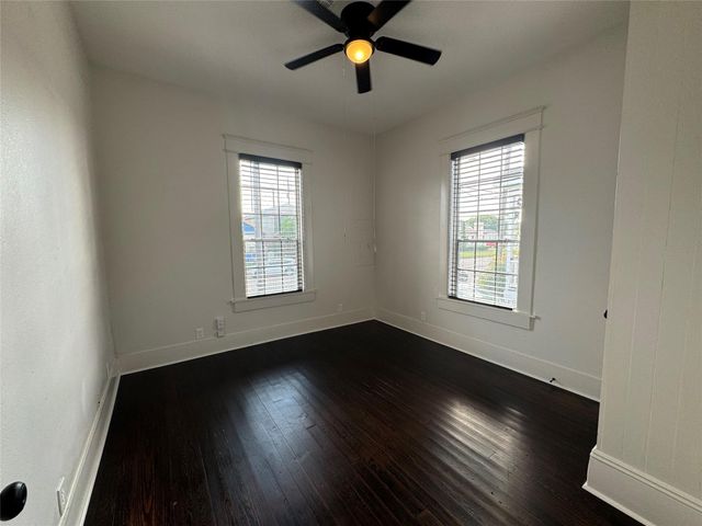 805 Saint Mary's Boulevard, Galveston, TX 77550
