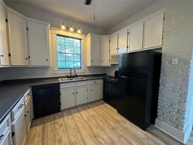 805 Saint Mary's Boulevard, Galveston, TX 77550