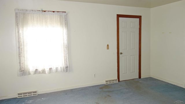 326 S Clark Street, Chesaning, MI 48616
