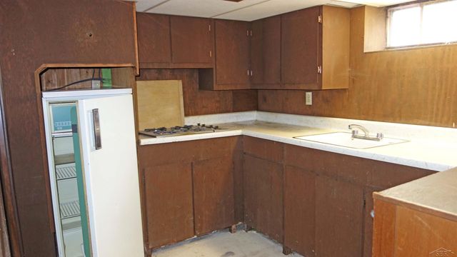 326 S Clark Street, Chesaning, MI 48616