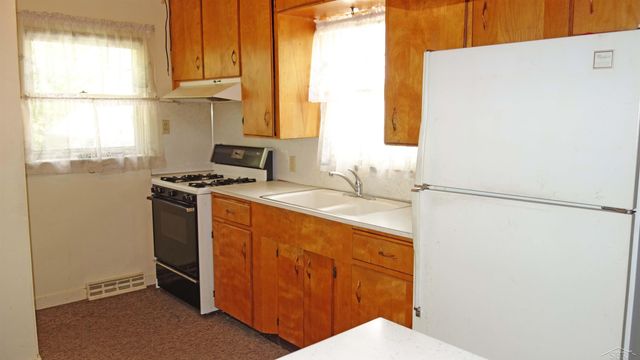326 S Clark Street, Chesaning, MI 48616