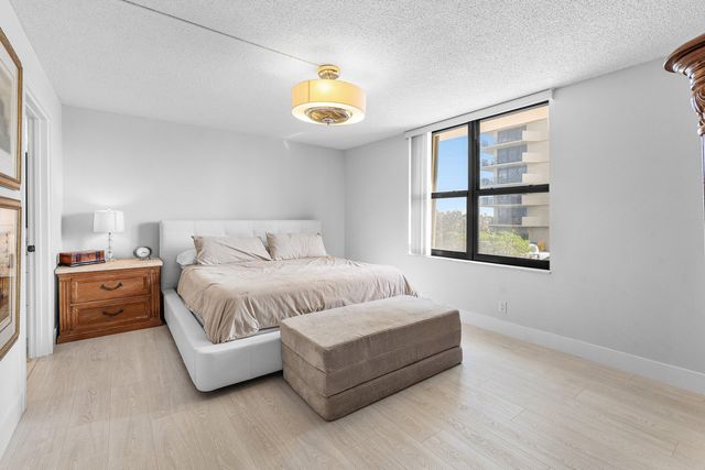 5480 N Ocean Drive A1c, Singer Island, FL 33404