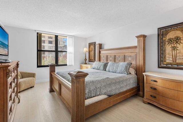 5480 N Ocean Drive A1c, Singer Island, FL 33404