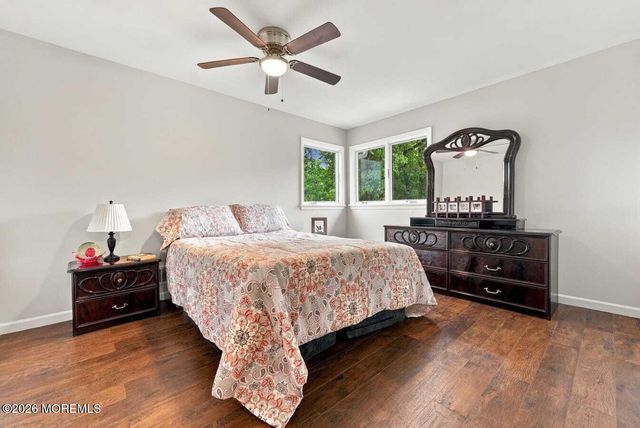 25 Koenig Lane, Freehold, NJ 07728