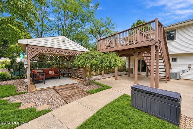 25 Koenig Lane, Freehold, NJ 07728