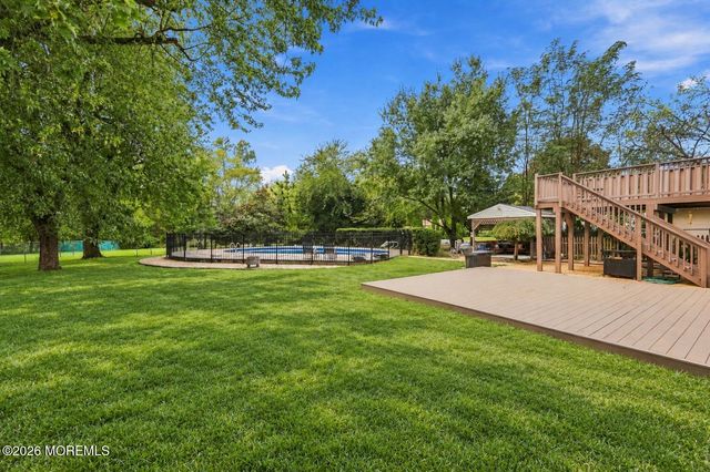 25 Koenig Lane, Freehold, NJ 07728