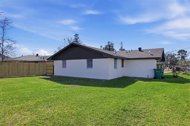 628 Urban Street, Sulphur, LA 70663