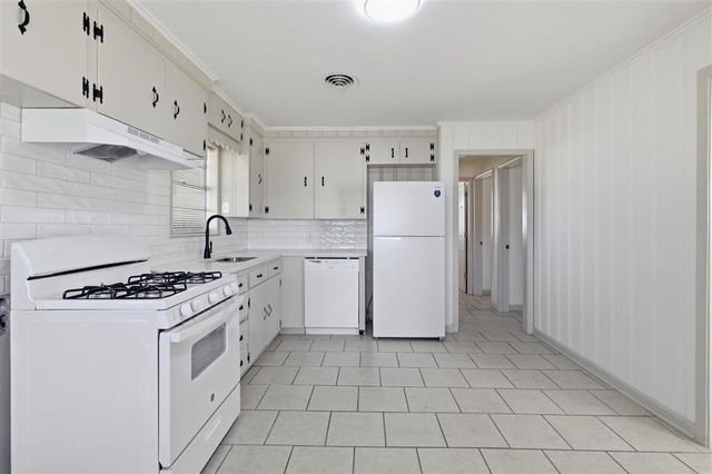 628 Urban Street, Sulphur, LA 70663