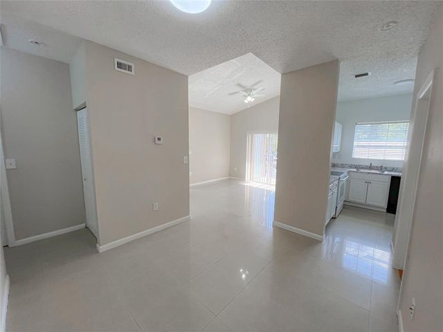 1881 NW 96th Ter 7C, Hollywood, FL 33024