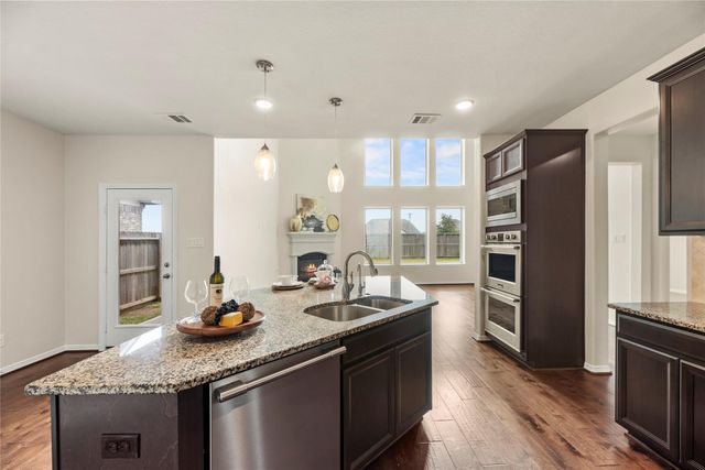 11734 Deepwater Ridge Way, Cypress, TX 77433