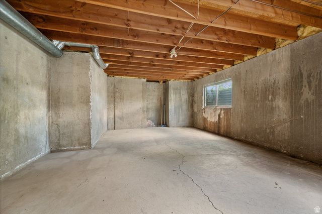 370 W 5600 S, Washington Terrace, UT 84405
