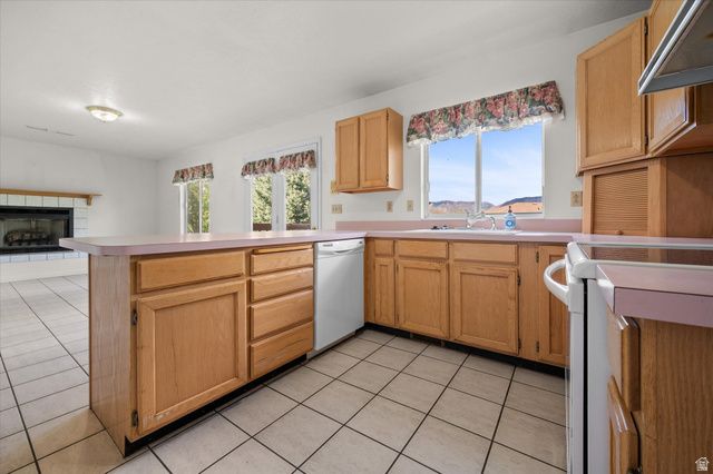 370 W 5600 S, Washington Terrace, UT 84405