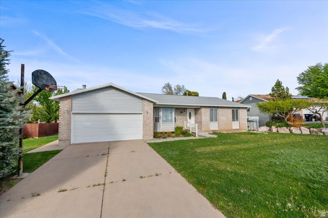 370 W 5600 S, Washington Terrace, UT 84405