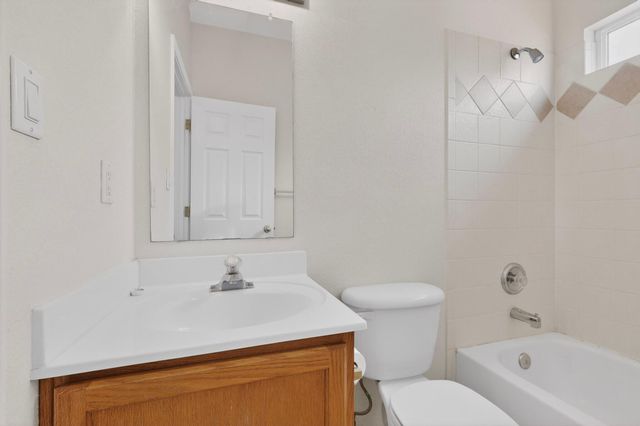 7296 Assisi Hills Road NE, Rio Rancho, NM 87144