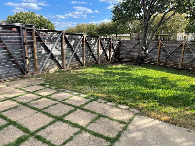 9701 Spring Drive, Frisco, TX 75035