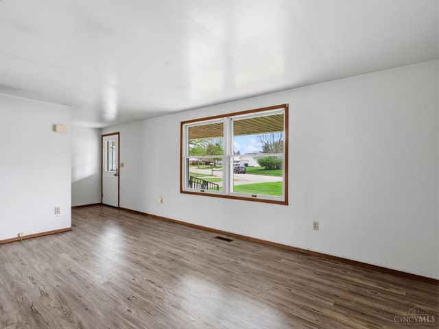 47 Lawnview Drive, Wilmington, OH 45177