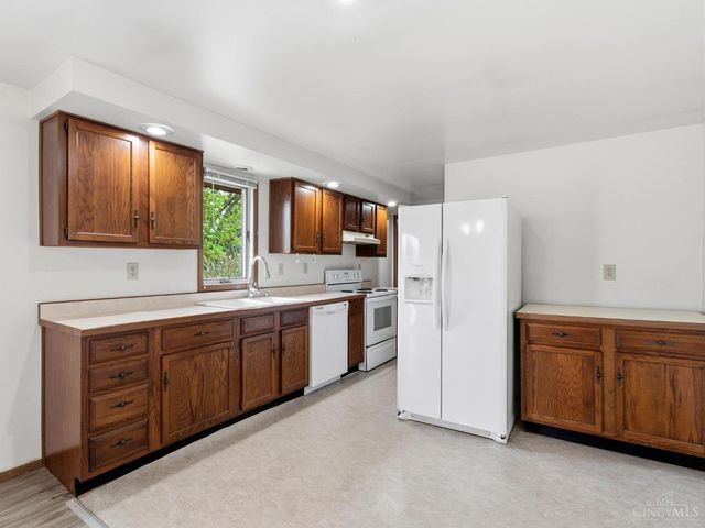 47 Lawnview Drive, Wilmington, OH 45177