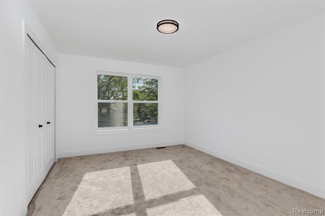 50627 Elsey Street, New Baltimore, MI 48047