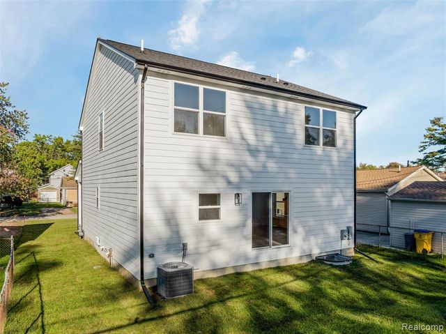 50627 Elsey Street, New Baltimore, MI 48047