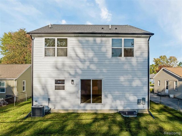 50627 Elsey Street, New Baltimore, MI 48047
