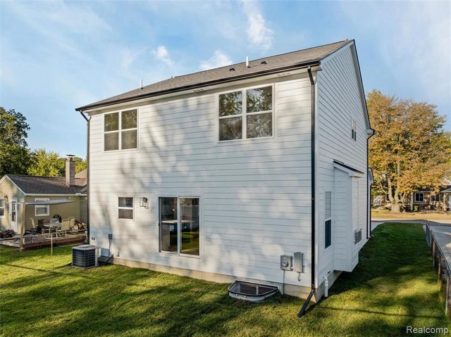 50627 Elsey Street, New Baltimore, MI 48047