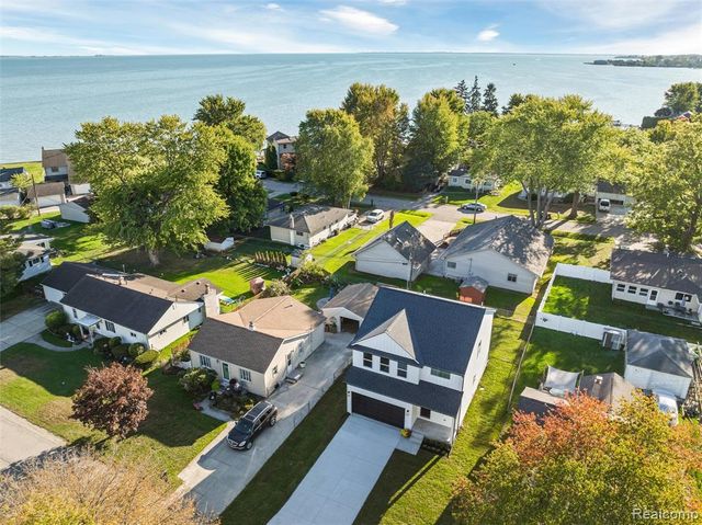 50627 Elsey Street, New Baltimore, MI 48047