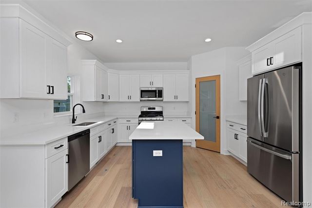 50627 Elsey Street, New Baltimore, MI 48047